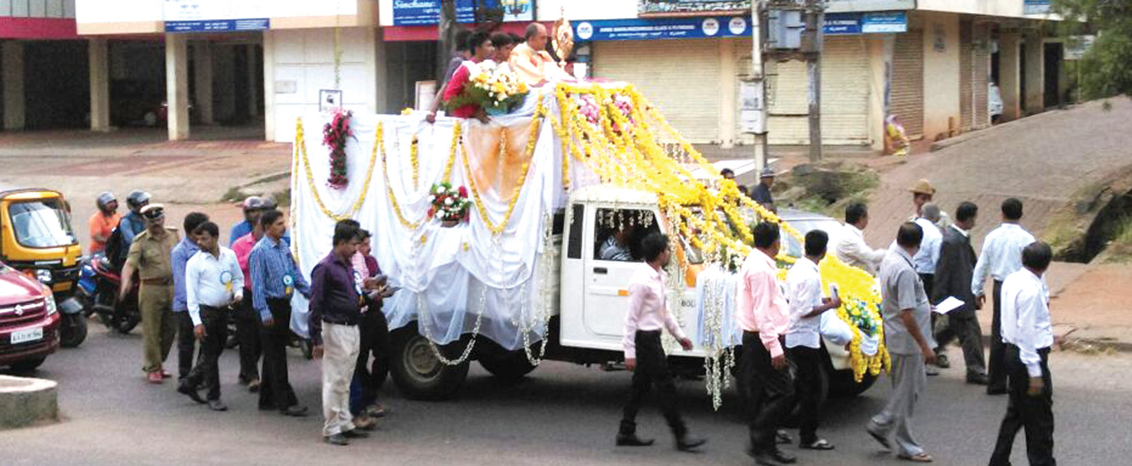 ಪುತ್ತೂರು ಮಾಯ್ದೆ ದೇವುಸ್ ಚರ್ಚ್‍ನಲ್ಲಿ ಸಮುದಾಯದ ಹಬ್ಬ